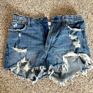 Abercrombie Curve Love Mom Short